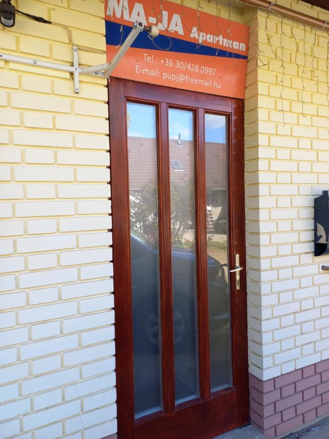 Ma-Ja Apartman Бік Екстер'єр фото